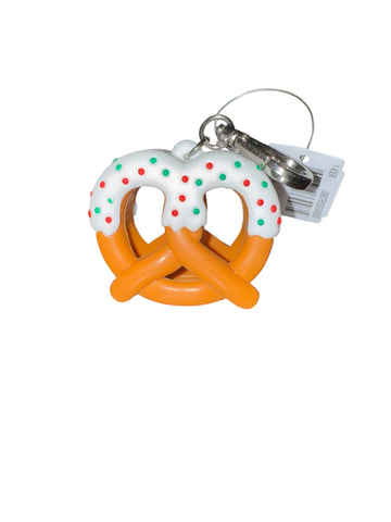 Bath & Body Works White Dipped Pretzel Pocketbac Holder